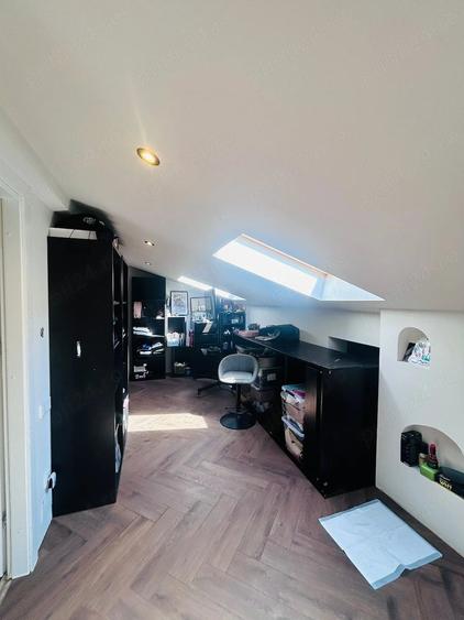 Casă cu 4 camere cu Teren 239 Mp în Central