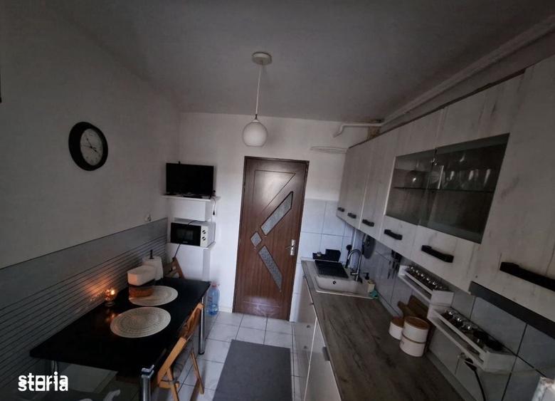 Apartament cu 2 camere decomandat în Micro 17