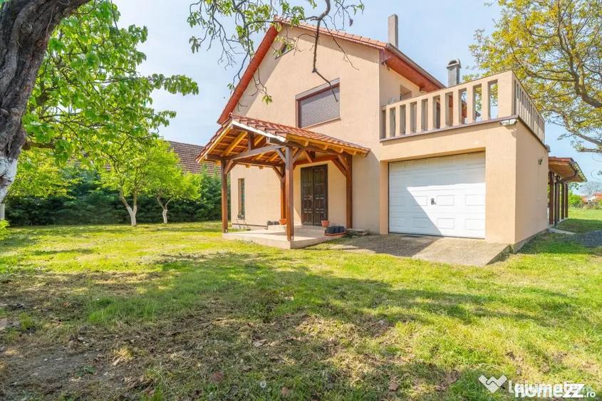 Casă cu 4 camere cu Teren 2825 Mp în Păuliș