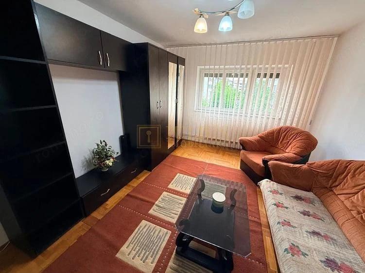 Apartament cu 2 camere decomandat în Soarelui