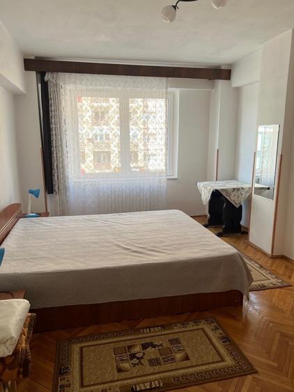 Apartament cu 2 camere decomandat în Calea Dumbrăvii