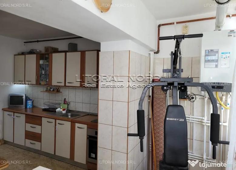 Apartament cu 2 camere decomandat în Poarta 6