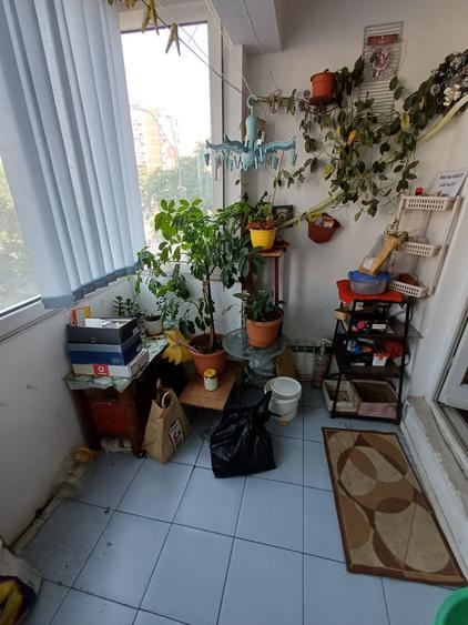 Apartament cu 2 camere semidecomandat în Mihai Bravu