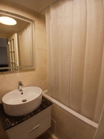 Apartament cu 2 camere semidecomandat, mobilat în Copou
