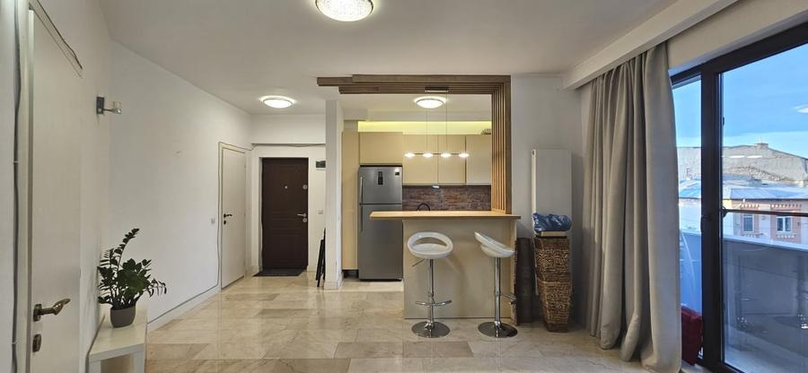 Apartament cu 2 camere semidecomandat, mobilat în Ștefan cel Mare