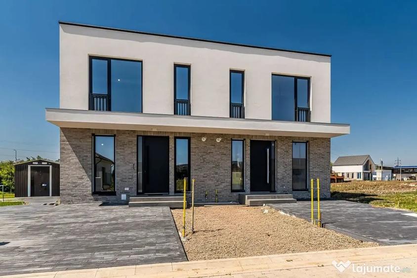 Casă cu 4 camere cu Teren 150 Mp în Central