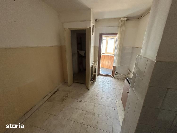 Apartament cu 3 camere decomandat în Gara