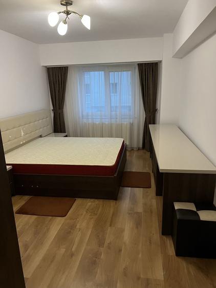 Apartament cu 2 camere decomandat în Exterior Vest