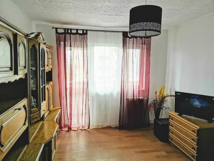 Apartament cu 2 camere decomandat în Vest