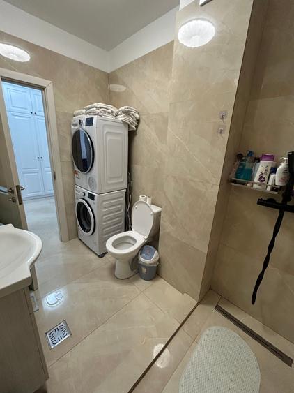 Apartament cu 2 camere decomandat în Colentina