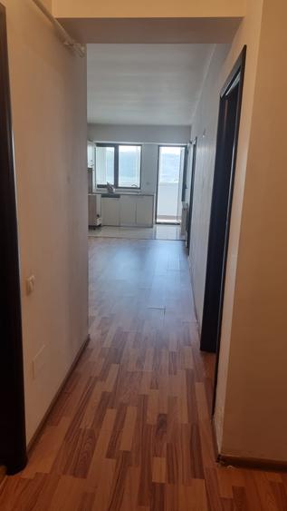 Apartament cu 3 camere decomandat în Libertății