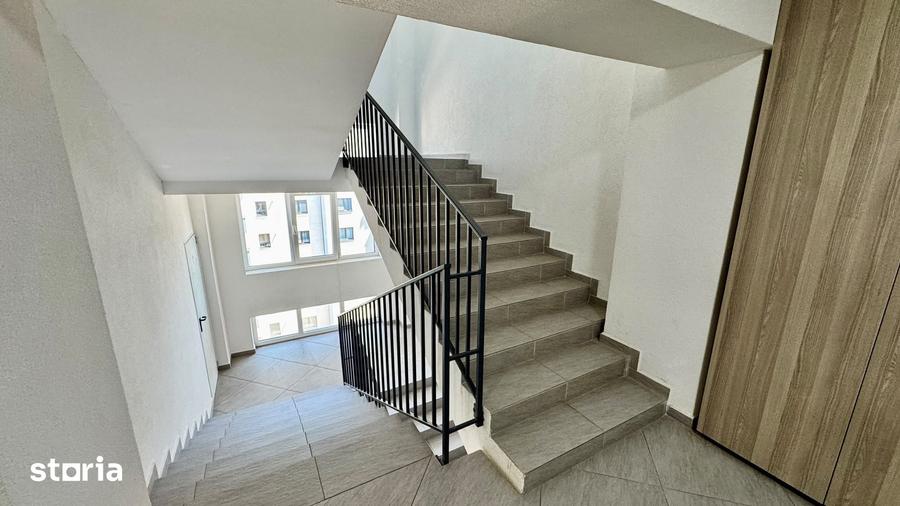 Apartament cu 4 camere în Tractorul