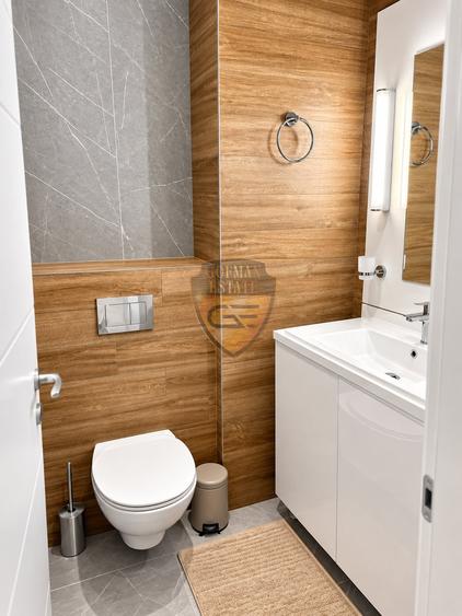 Apartament cu 3 camere, mobilat în Palazu Mare