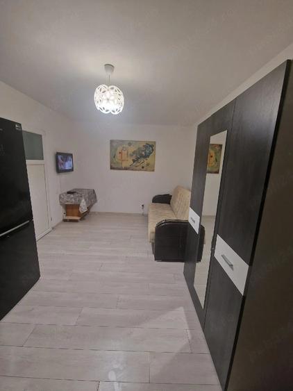 Garsonieră decomandată în Rahova