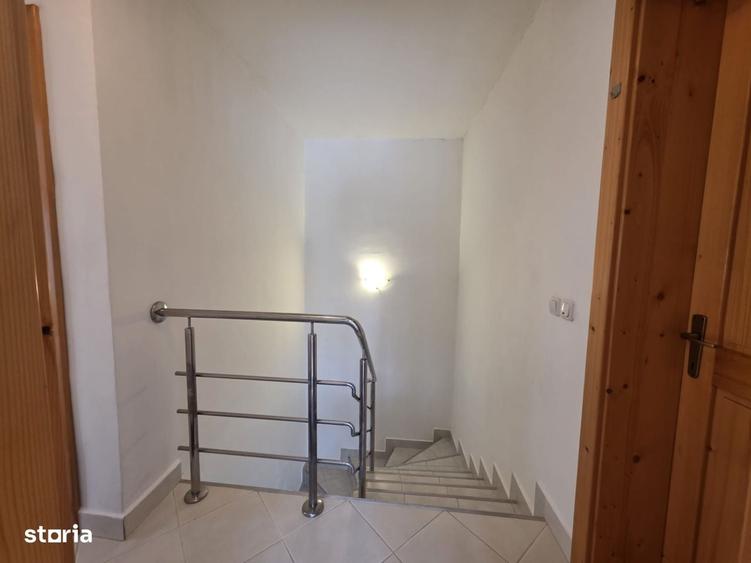 Casă cu 4 camere în Florești