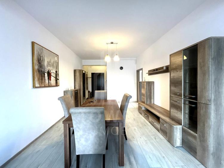 Apartament cu 3 camere decomandat în Sub Arini
