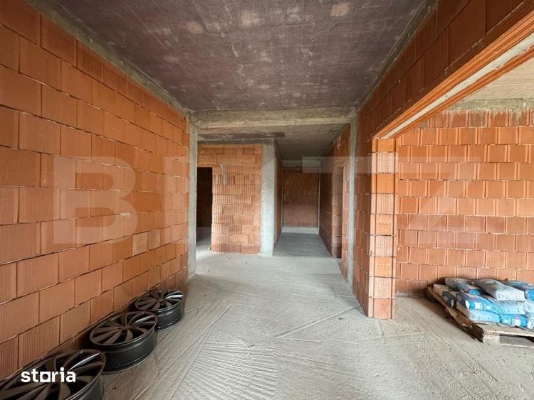 Casă cu 4 camere cu Teren 1760 Mp în Central