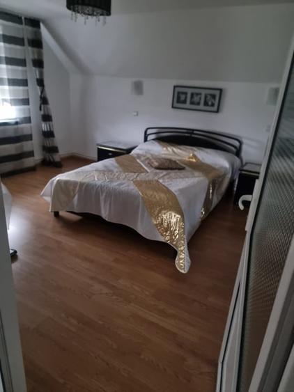 Casă individuală cu 5 camere cu Canalizare în Frătăuții Vechi