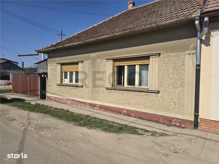 Casă cu 3 camere cu Teren 227 Mp în Central