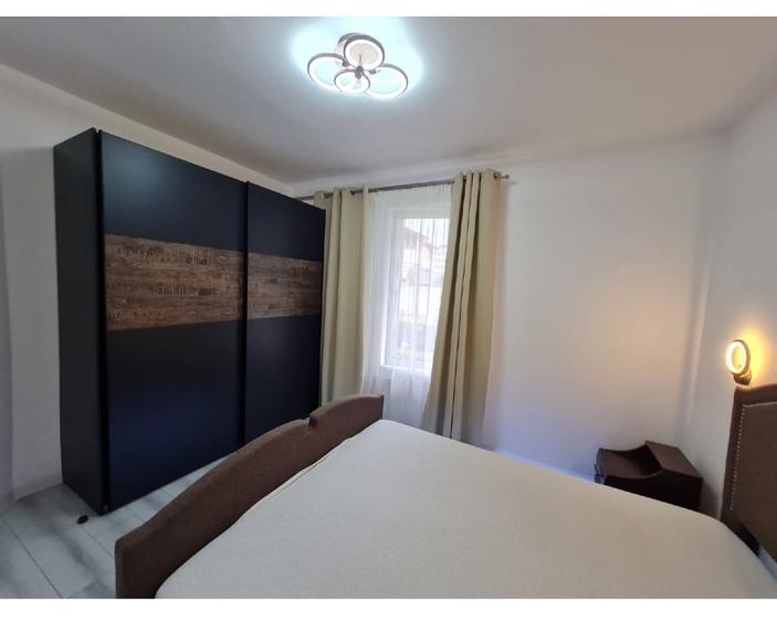 Apartament cu 2 camere decomandat, mobilat în Europa