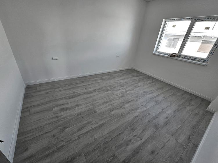 Apartament cu 2 camere decomandat în Haliu