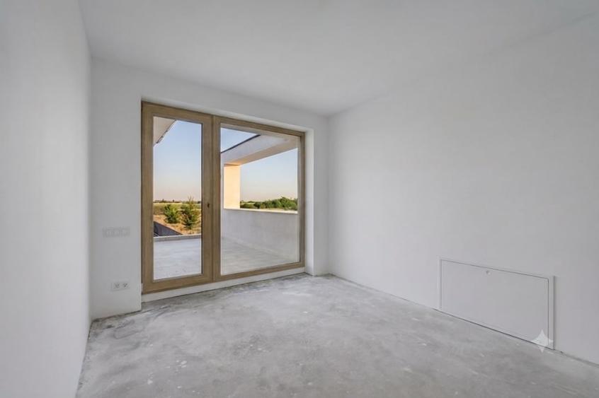 Casă individuală cu 4 camere cu Piscina în Corbeanca