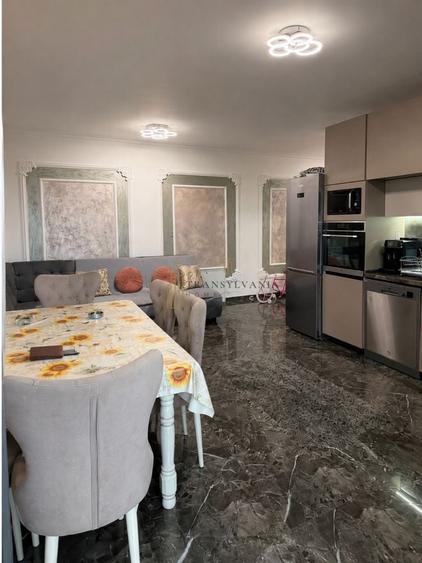 Apartament cu 3 camere semidecomandat, mobilat în Exterior Est