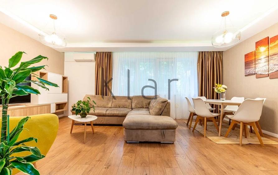 Apartament cu 4 camere decomandat, mobilat în Plopilor