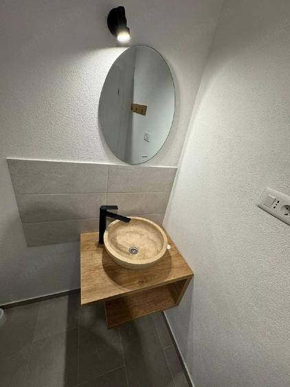 Apartament cu 3 camere decomandat în Sânpetru