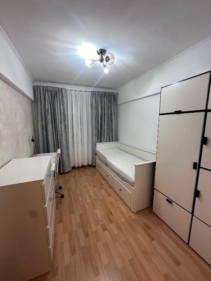 Apartament cu 3 camere decomandat, mobilat în Giurgiului