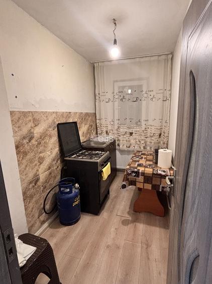 Apartament cu doua camere de inchiriat in zona Crihala
