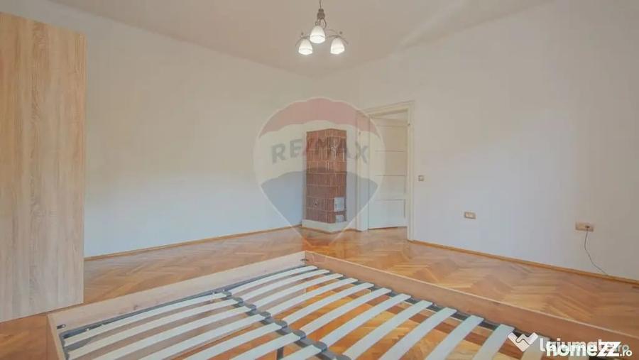 Apartament cu 2 camere semidecomandat în Centrul Istoric