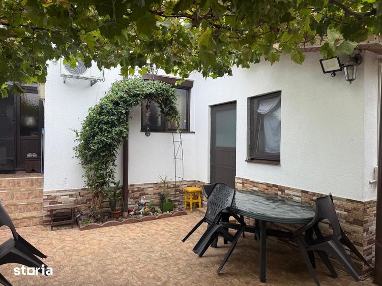 Casă cu 5 camere cu Teren 190 Mp în Chercea