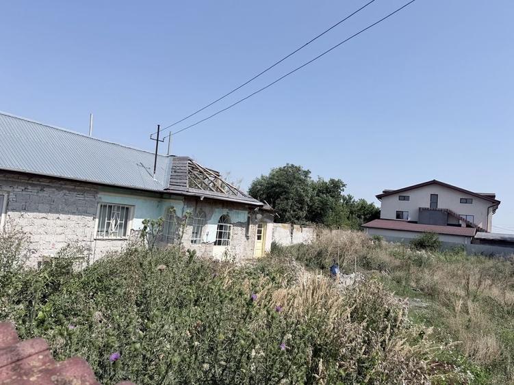 Casă cu 4 camere în Afumați