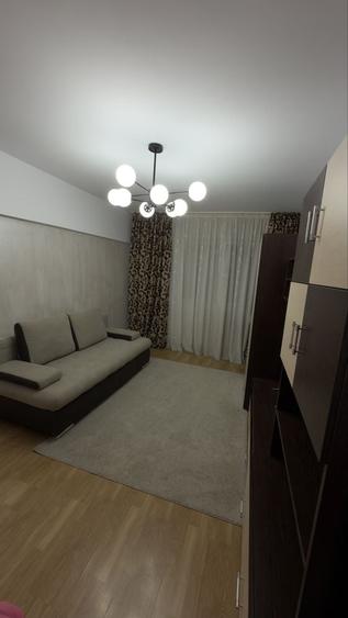 Apartament cu 2 camere decomandat în Nicolina