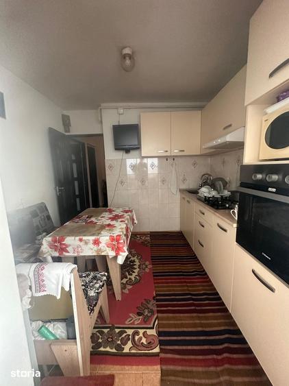 APARTAMENT 3 CAMERE DECOMANDAT FRUMOASA NICOLINA 135000 EURO - 4