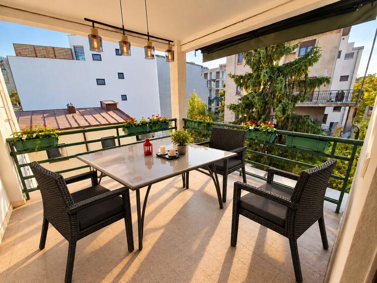 Apartament cu 2 camere decomandat în Eminescu