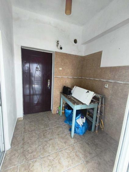Garsonieră decomandată în Zahana