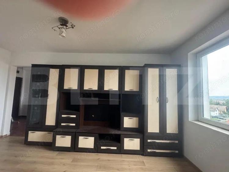 Apartament cu 3 camere decomandat în Sângeorgiu de Mureș