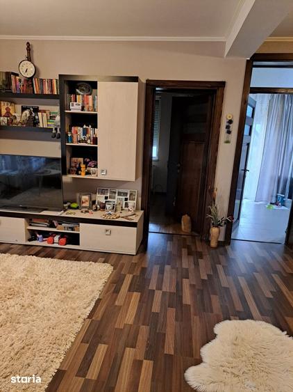 Casă cu 4 camere cu Teren 500 Mp în Central