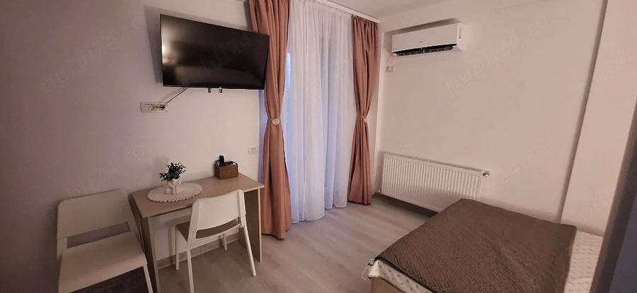 Garsonieră decomandată în Central