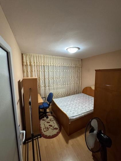 Apartament cu 2 camere decomandat în Școlilor