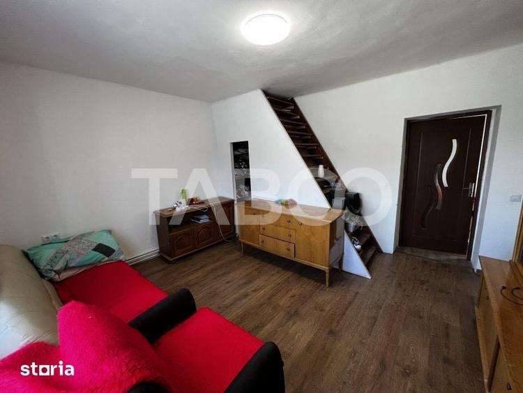 Casa individuala de vanzare cu 3 camere 500 mp teren Cornatel Sibiu - 8