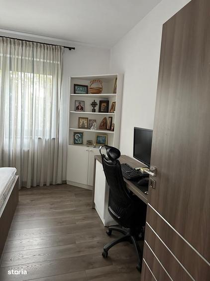 Casă cu 3 camere în Gulia