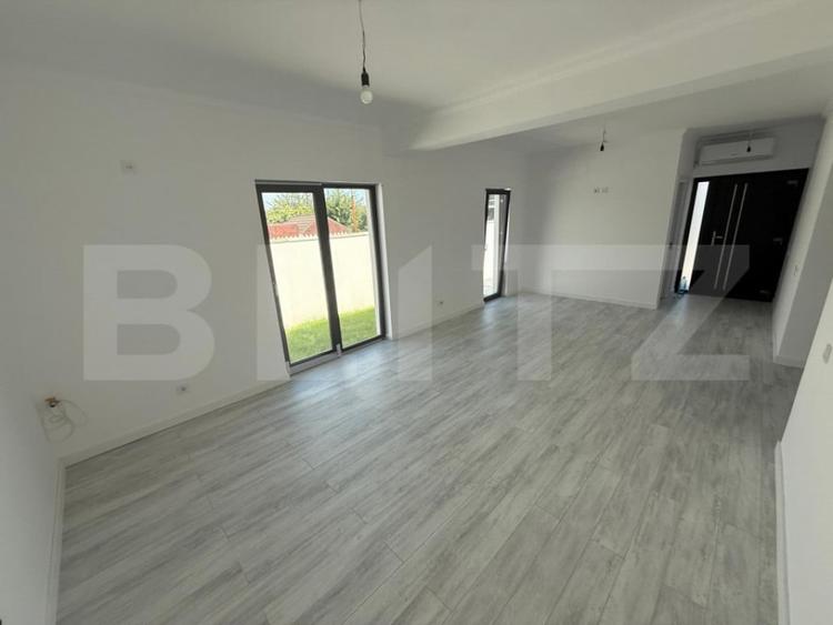 Casă cu 3 camere cu Teren 220 Mp în Central