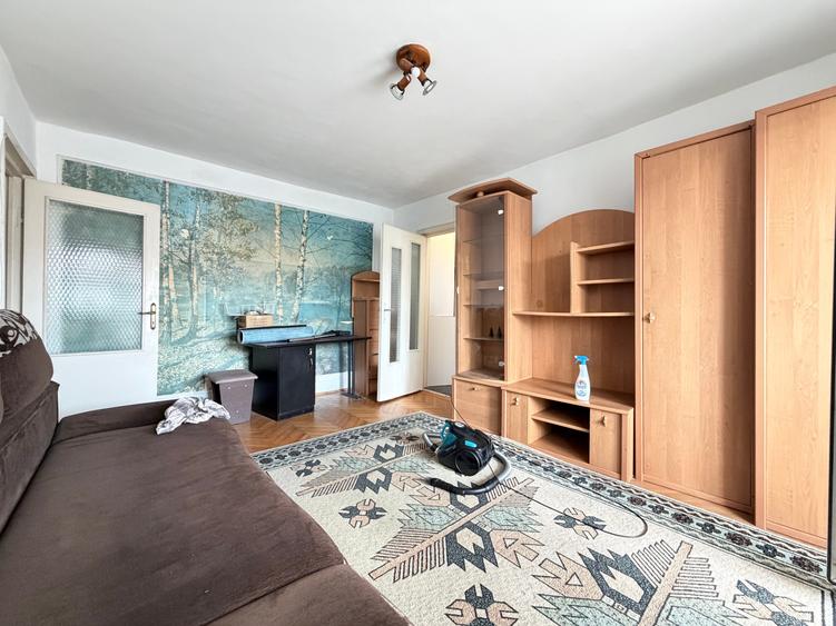Apartament cu 2 camere semidecomandat în Olimpia-Stadion