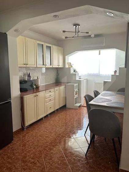 Apartament de vânzare cu 3 camere și garaj sub bloc, Brădet-Zalău - 4