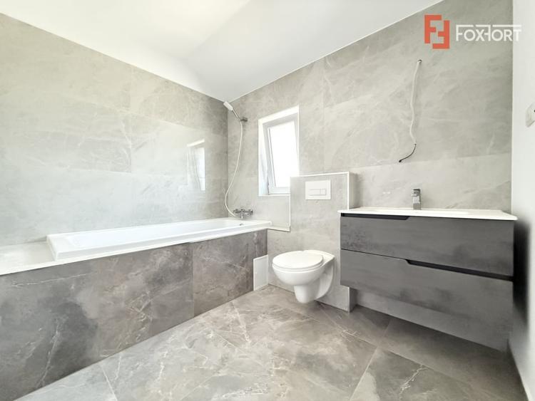 Duplex cu 4 camere cu Canalizare în Săcălaz