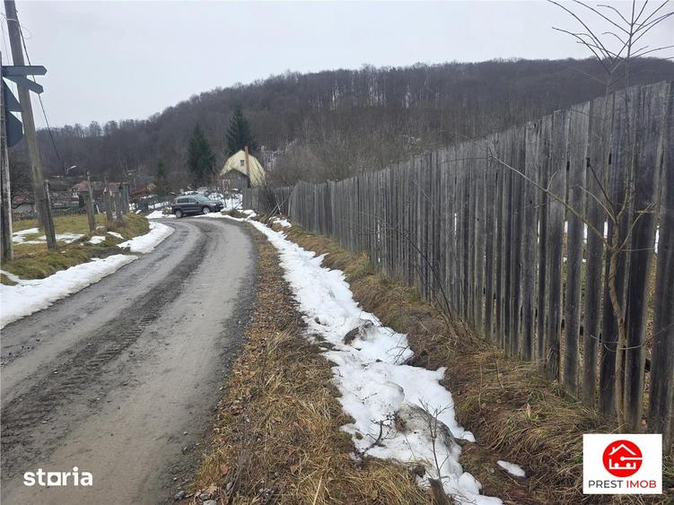 Teren de 1812 mp, în Central