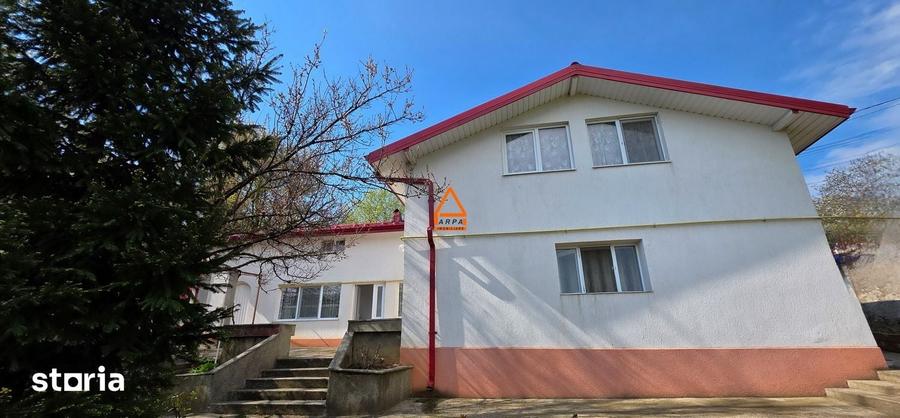 Casă cu 3 camere cu Teren 1024 Mp în Bucium